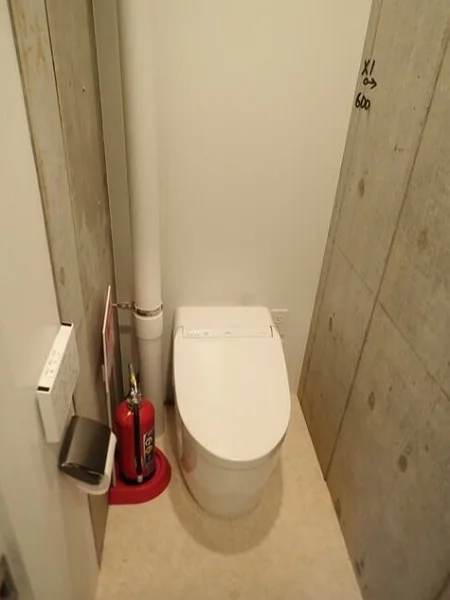 物販の居抜き物件の内装