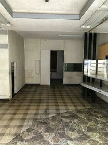 貸店舗(スケルトン)の内装