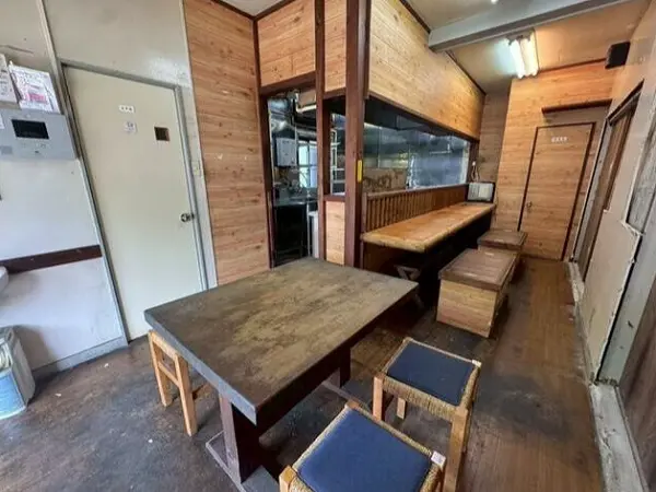 テイクアウトの居抜き物件の内装