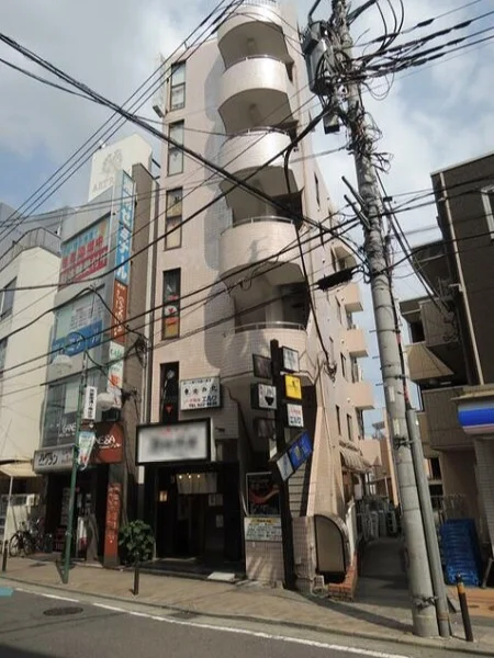 貸店舗(事務所仕様)の外観