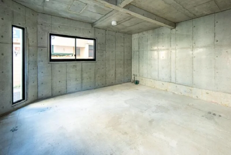 貸店舗(スケルトン)の内装