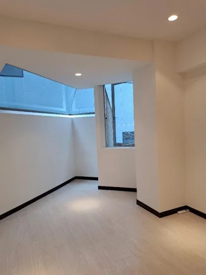 貸店舗(事務所仕様)の内装