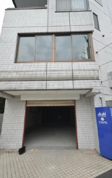 貸店舗(スケルトン)の外観