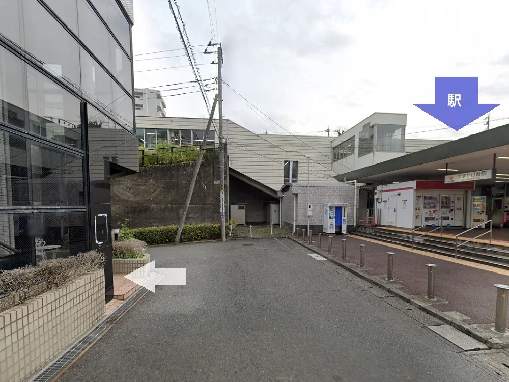 貸店舗(スケルトン)の外観