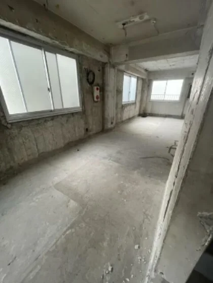 吉祥寺のスケルトン物件の内装