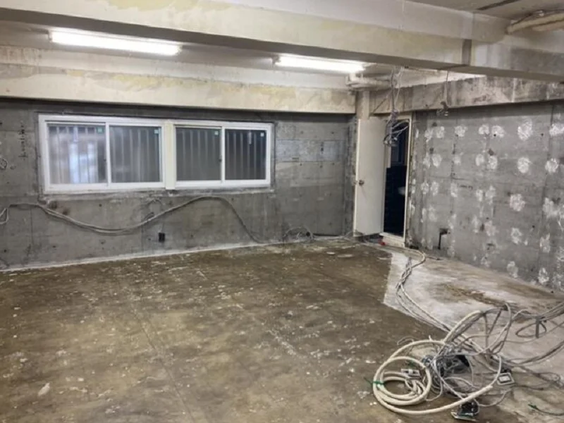 金町のスケルトン物件の内装