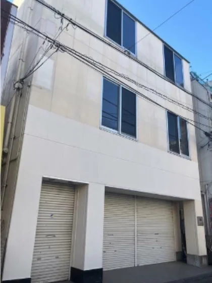 一橋学園のスケルトン店舗物件の外観