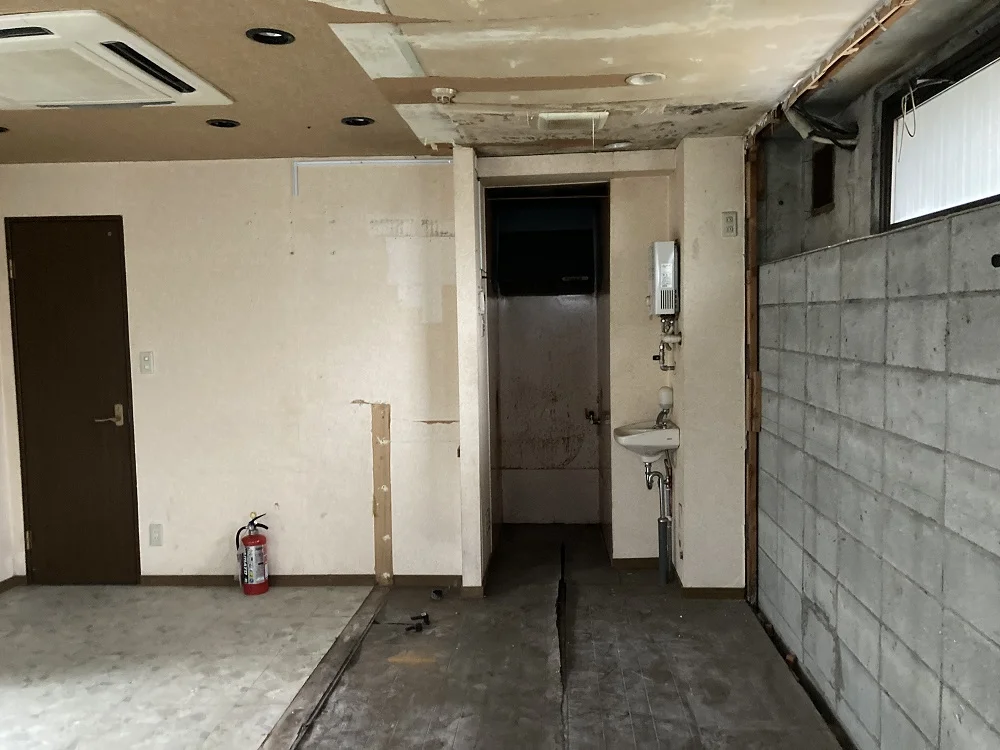 スナック・パブの居抜き物件の内装