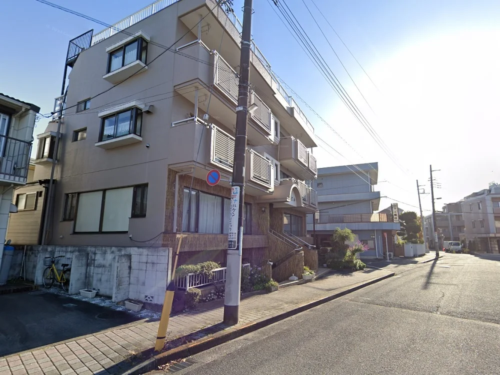 小作のスナック・パブ居抜きの外観