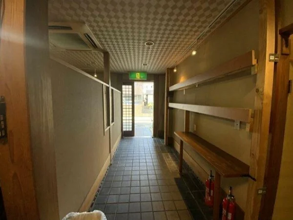 本厚木の居酒屋居抜きの内装