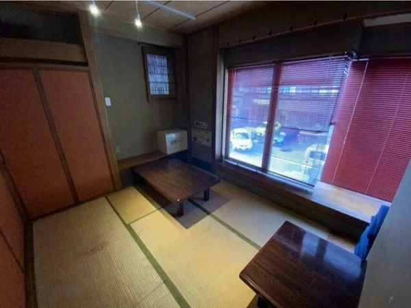 本厚木の居酒屋居抜きの内装