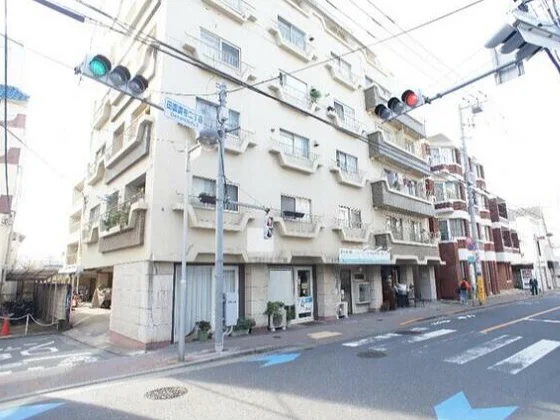 田園調布の事務所仕様店舗物件の外観