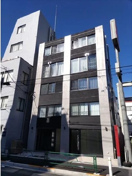 貸店舗(スケルトン)の外観