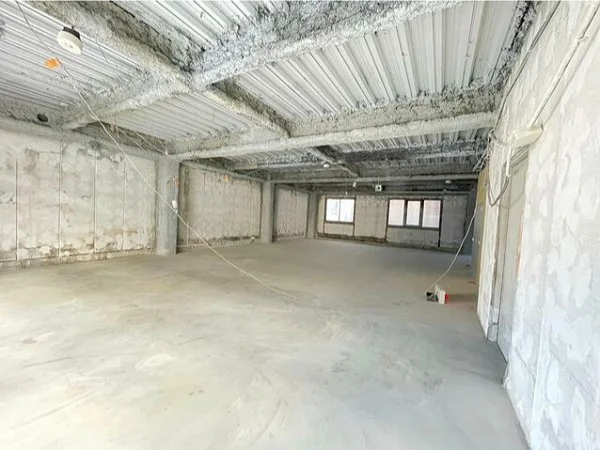 本厚木のスケルトン店舗物件のその他