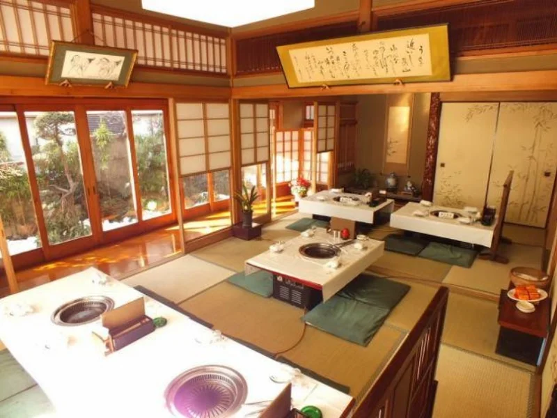 与野本町の居抜き店舗の内装