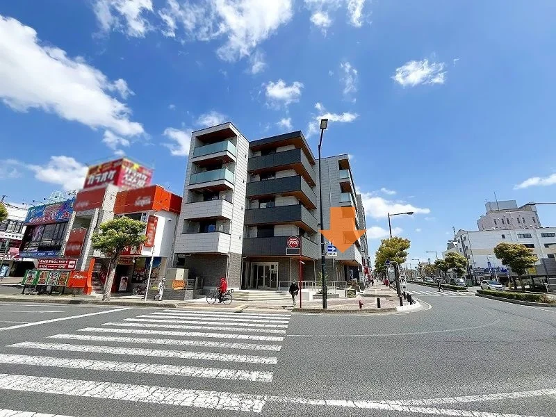 貸店舗(スケルトン)の外観