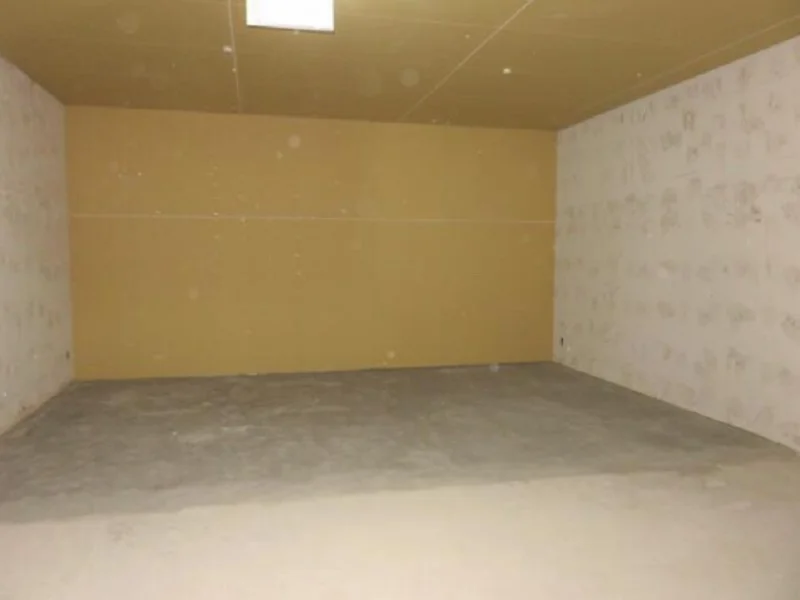 新横浜のスケルトン物件の内装