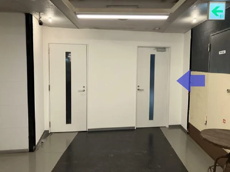 稲毛海岸のスケルトン物件のエントランス