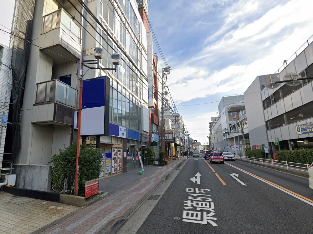 相武台前のスケルトン店舗物件の外観