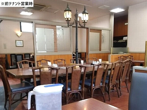 中華料理の居抜き物件の内装