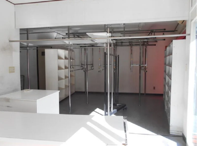 貸店舗(事務所仕様)の内装