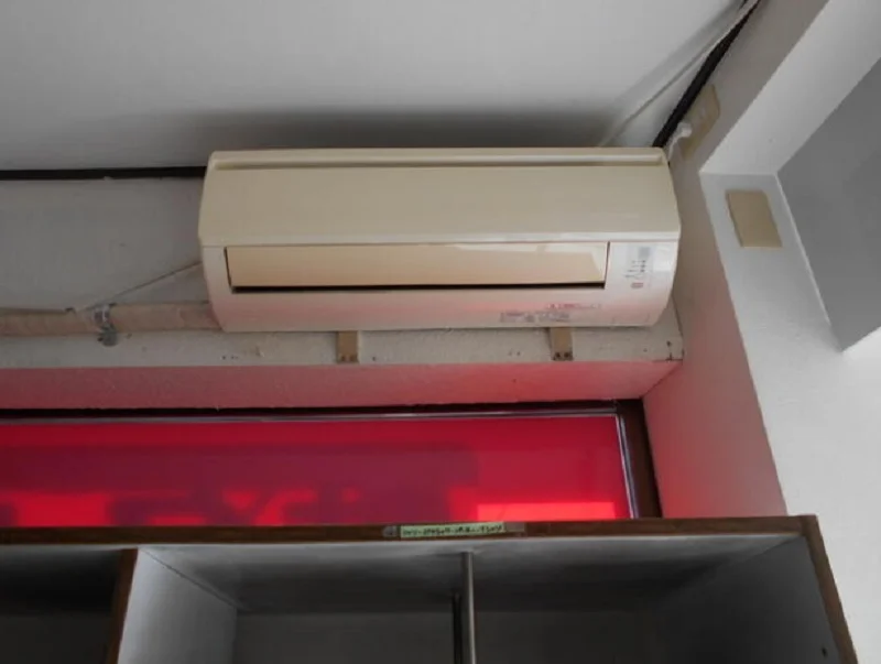 貸店舗(事務所仕様)の内装