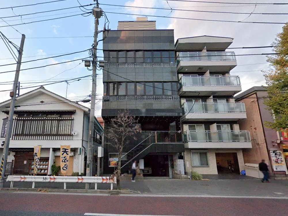 貸店舗(スケルトン)の外観