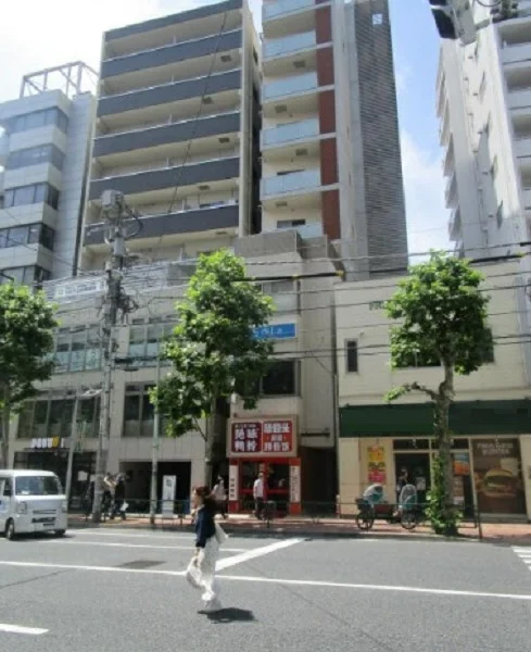 高田馬場のスケルトン物件の外観