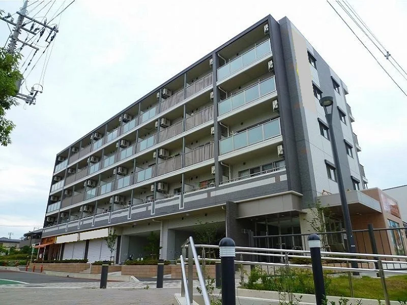 貸店舗(スケルトン)の外観