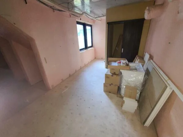 貸店舗(スケルトン)の内装