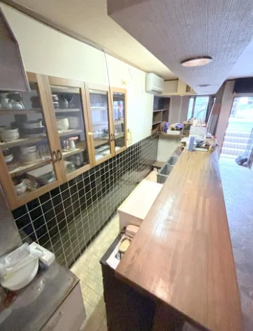 スナック・パブの居抜き物件の厨房