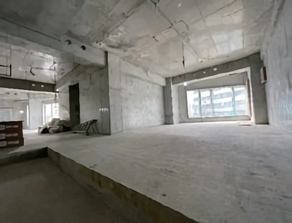 貸店舗(スケルトン)の内装