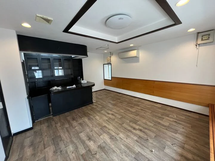 梅島のカフェ・喫茶店居抜きの内装