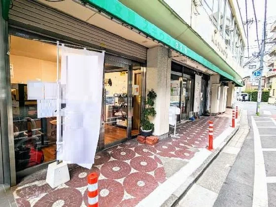 江戸川橋のスケルトン店舗物件の外観