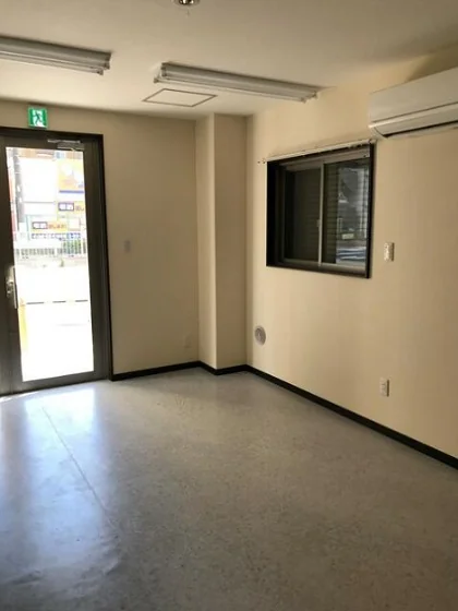 貸店舗(事務所仕様)の内装