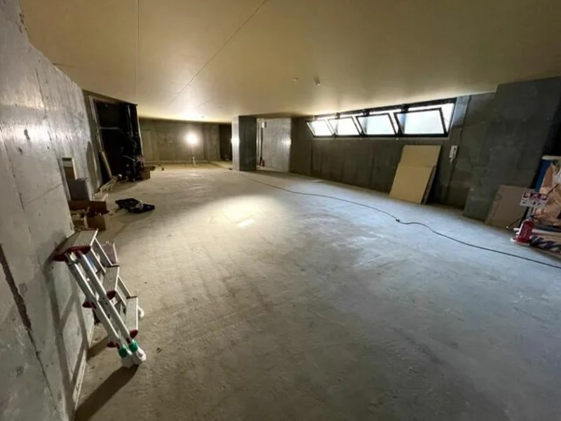 柏のスケルトン物件の内装