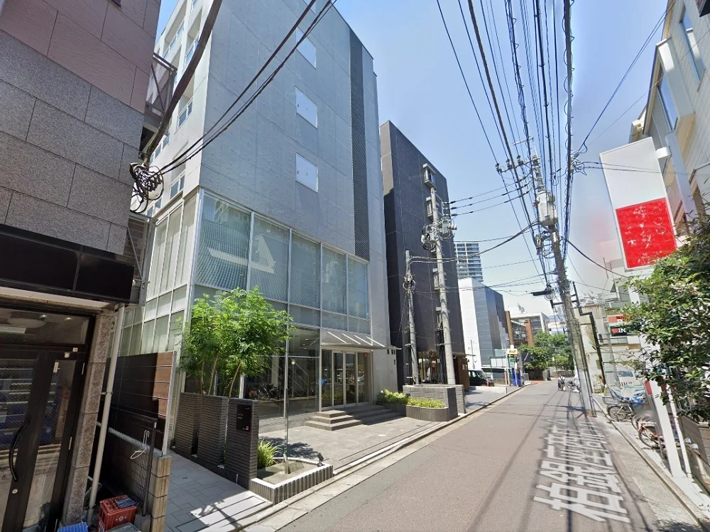 貸店舗(スケルトン)の外観