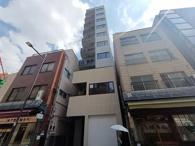 貸店舗(スケルトン)の外観