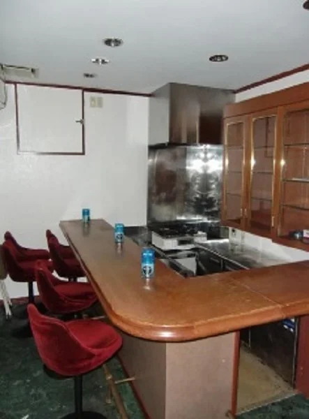 スナック・パブの居抜き物件の内装