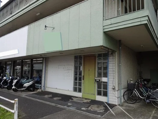 スナック・パブの居抜き物件のエントランス