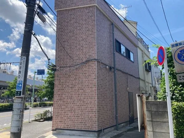 貸店舗(スケルトン)の外観