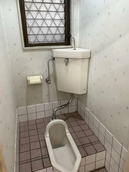 鶴ヶ峰の事務所仕様物件の内装