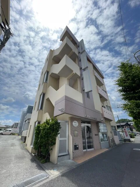 衣笠の居抜き店舗の外観