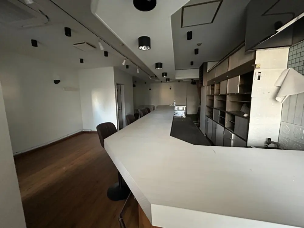 浅草の居抜き店舗のカウンター