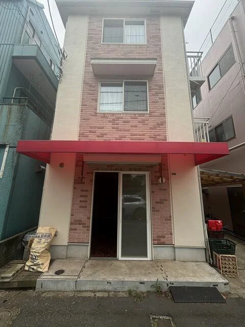 塚田の居抜き店舗の外観