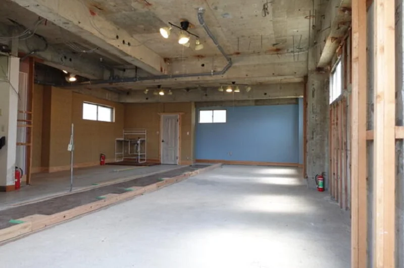 貸店舗(スケルトン)の内装