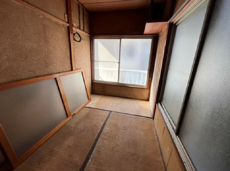 貸店舗(スケルトン)の内装