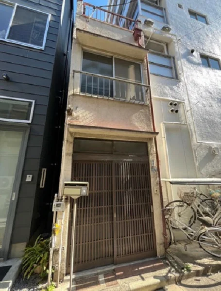 貸店舗(スケルトン)の外観