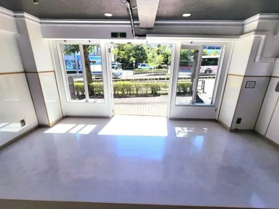 唐木田の居抜き店舗の内装