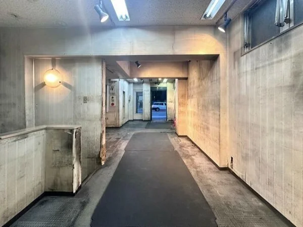 芝公園のスケルトン物件の内装